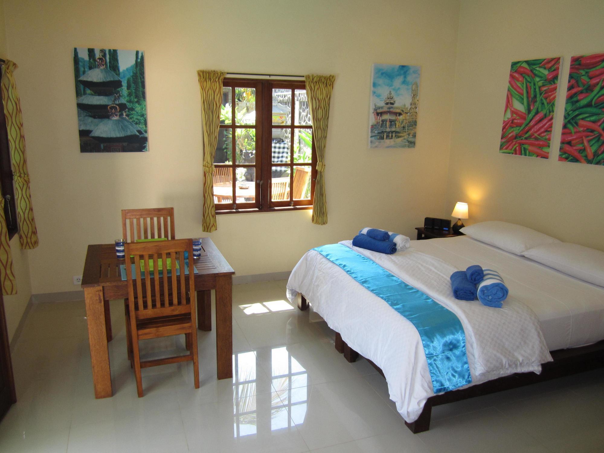 Lovina Oasis Hotel Buitenkant foto